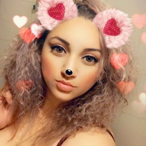 Meet your Posher, Imelda